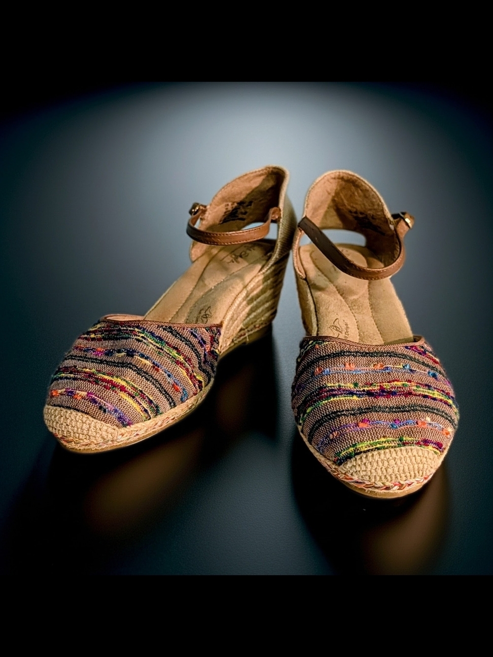 Soft Style Cushioned Multicolor Woven Espadrille Wedges Size 11